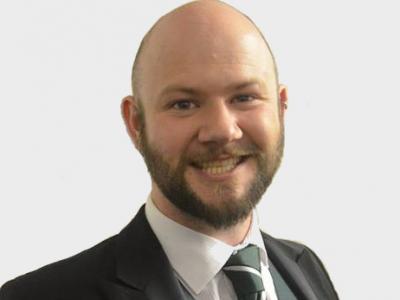 Dr Alasdair Macfarlane