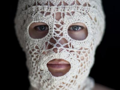 ‘Alter Ego I’ © Alana Tyson | http://www.alanatyson.com/ Used by kind permission of the artist. Alana Tyson 'Alter Ego I'